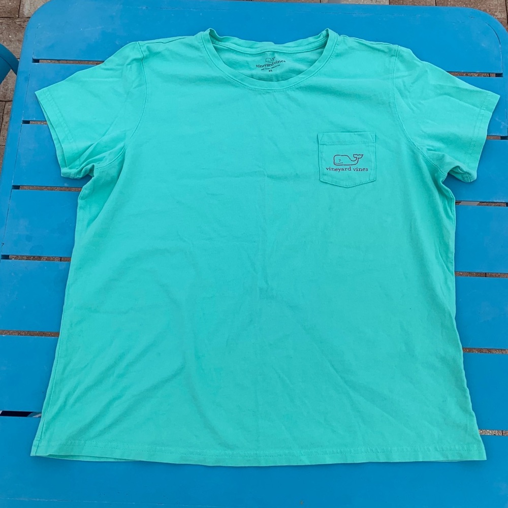 Vineyard Vines T-shirt